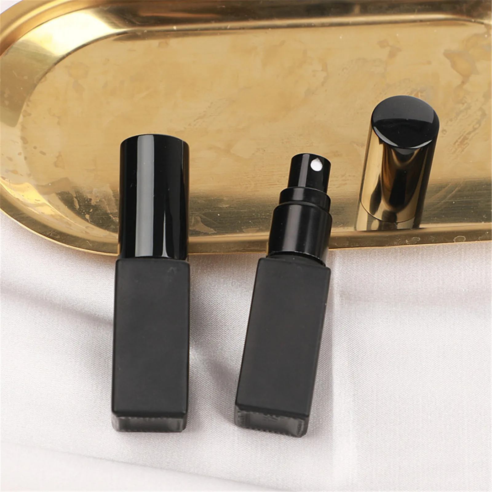 20 Stück 3/5/10ml Tragbare Parfümflasche Schwarzer Mini-Kosmetikbehälter Probe-Zerstäuber Leere Nachfüllbare Glasflasche für Reisen – Detail 1