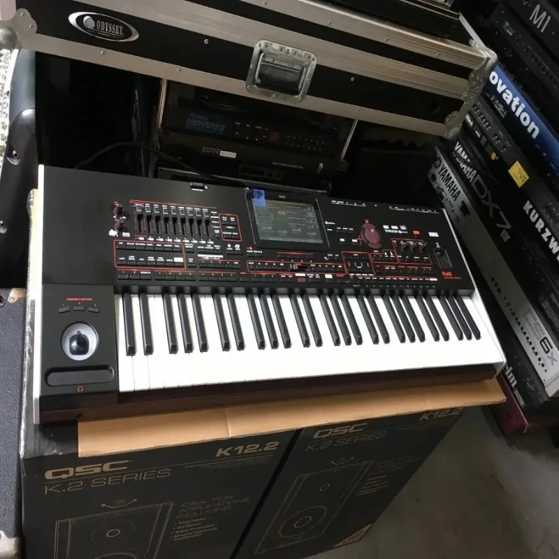 

New Marketing Sales On. PA1000 PA800- PA700 PA600 61-Key Professional High/ Performance Arranger PA-1000...