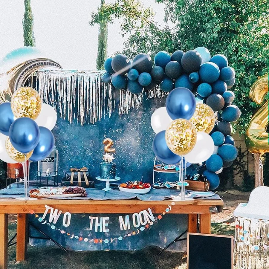 طقم حامل بالونات مكونة من 4 قطع مع بالونات قصاصات ذهبية زرقاء وبيضاء مثالية للاحتفالات أعياد الميلاد للعام الجديد 2025 Cl #4