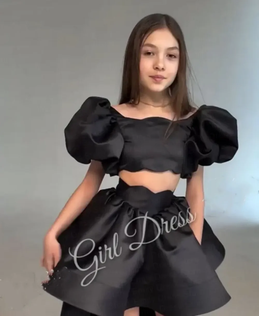 カスタマイズされた赤いフラワーガールドレス結婚式用サテン2ピースセットテール付きふくらんプリンセス子供の誕生日初聖体拝領ボールガウン