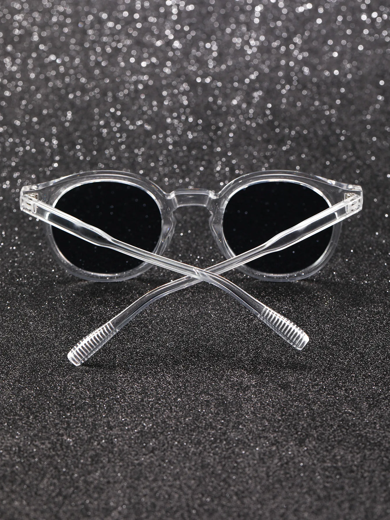 1 PC Fashionable Oval Plastic Frame Versatile Street Photo Sunglasses For Daily Life