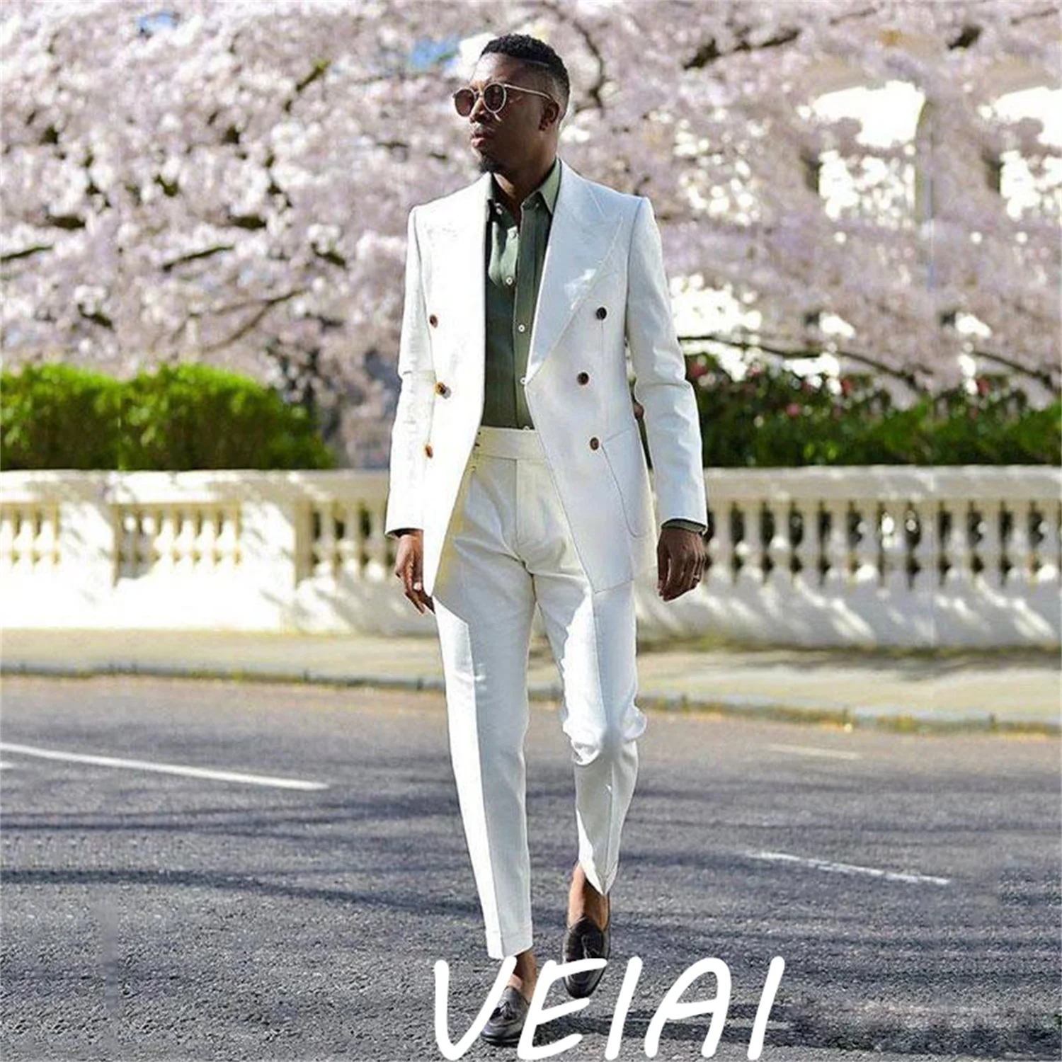

CustomizedGentleman White Double Breasted Mens Wedding Tuxedos Peaked Lapel Slim Fit Jacket and Pants Suits Tailor Made Blazer T