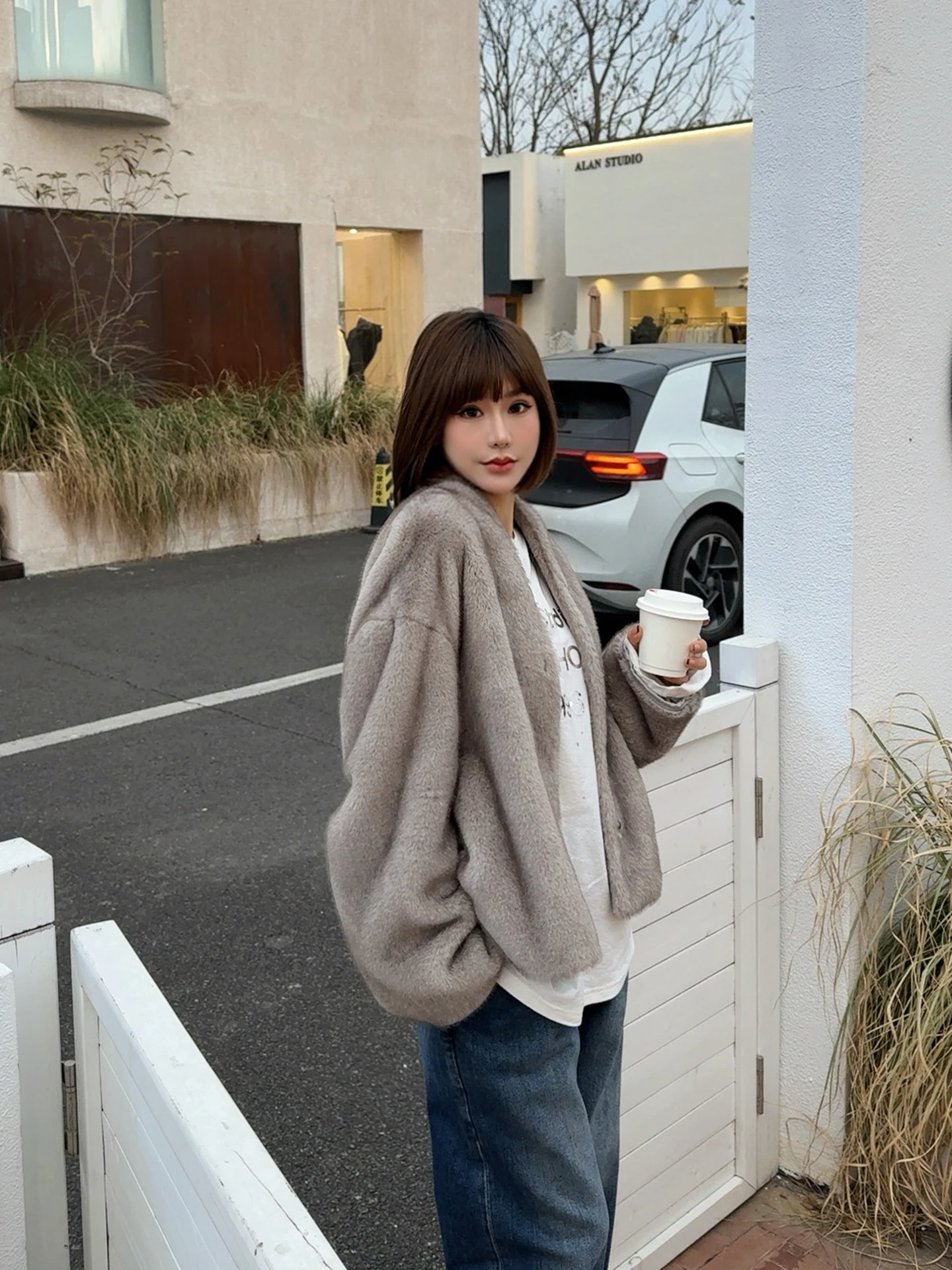 Giacca in Ecopelliccia di Coniglio V-ne, Materiale Originale Asbr, Cappotto in Pelle Ecologica per Donna, Nuova Collezione Primavera