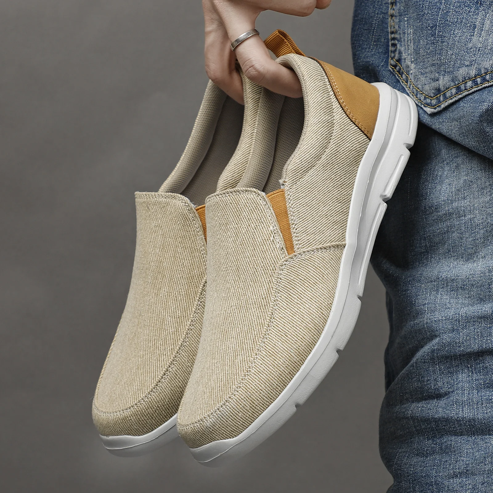 

Men Shoes Canvas Shoes Breathable Comfortable Outdoor Slip Walking Sneakers Classic Loafers Men