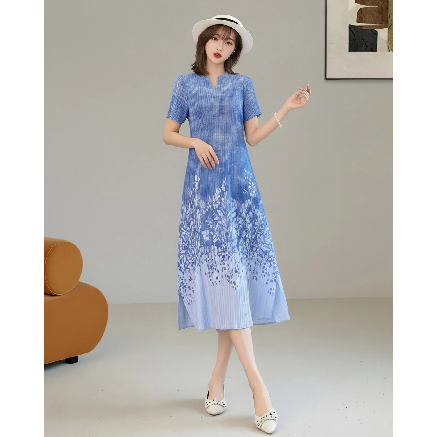 Miyake Pleated Women's Casual Dresses 2026 Summer New Gradient Printed Loose V Neck Short-sleeved Large Swing Dress