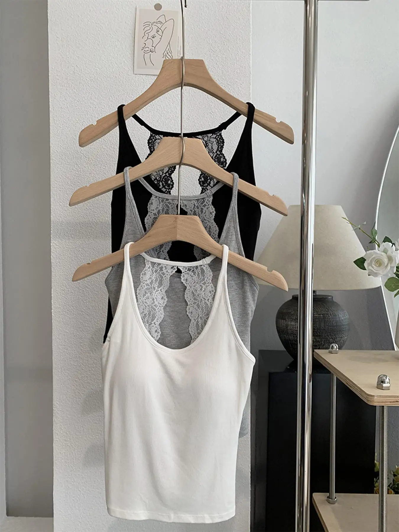 Summer Solid Color Cotton Y2K Lace Women Korean Vest Fashion Padded Camisole Female Thread Tank Tops Casual U-Neck Singlet