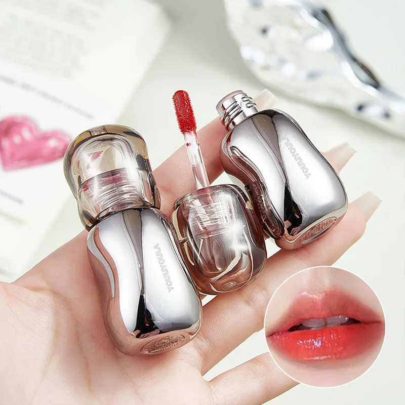 Shuiliang グロッシー リップ グロス: 美白効果のあるふっくらと光沢のある唇のための超保湿フォーミュラ - 学生に最適