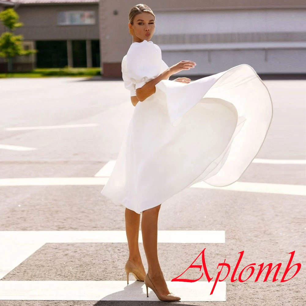 맞춤형 우아한 화이트 새틴 웨딩 드레스 고품질 크루 넥 하프 슬리브 신부 가운 코트 트레인 지퍼 백 드레스