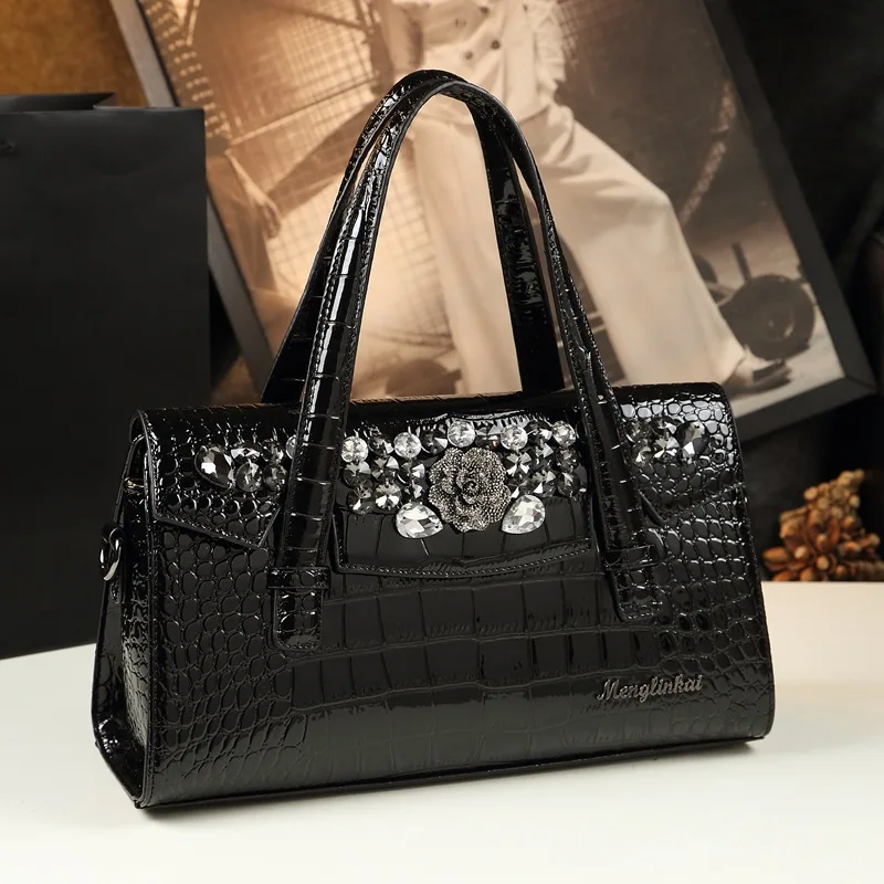 Shiny-patterned floral handbag, heavy-duty-embellished horizontal underarm bag, light luxury sty