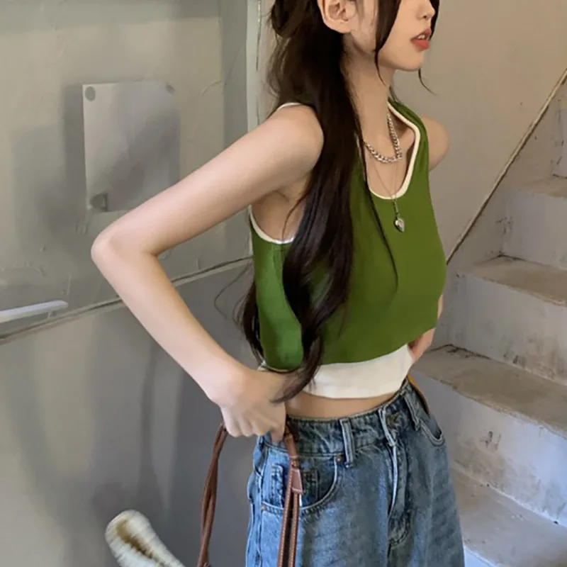 Estate alla moda verde senza spalline corto stretto strato base camicia da donna sportivo crop top tuta sportiva casual falso in due pezzi o collo T-shirt