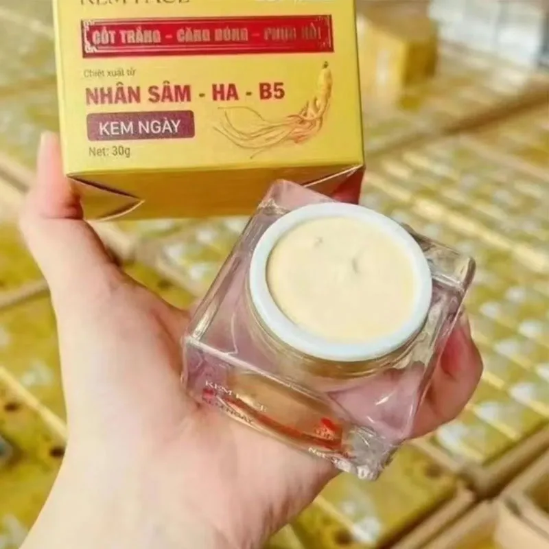 

Kem Face Cốt Trắng Nhân Sâm Yoo White Ban Ngày Dưỡng trắng da, mờ thâm nám, tàn nhang, đồi mồi, ngừa mụn, phục hồi da white skin