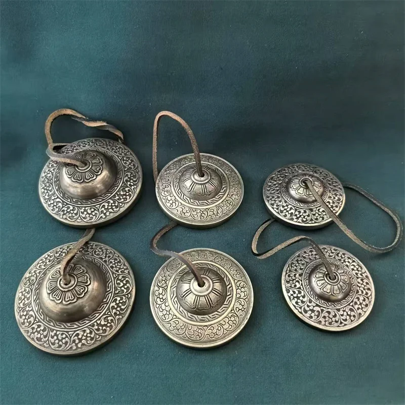 

Nepal Tibetan Bronze Tinkle Bell 7cm Meditation Handmade Hand Bell 9cm Diameter Sound Therapy Musical Instruments Percussion