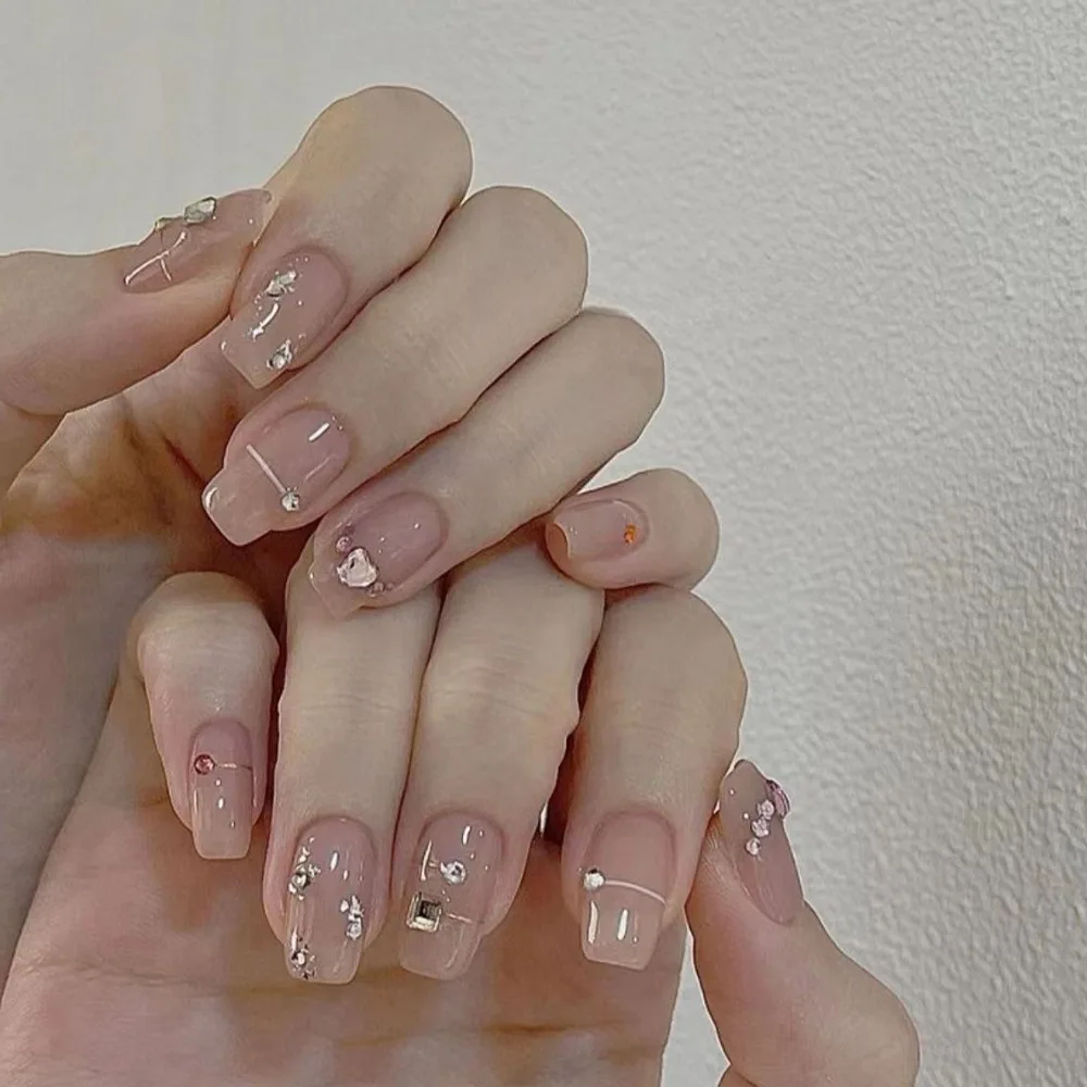 24Pcs Cat's Eye Simple Glitter Nails Tips Diamond Flower Decor Nude Ballet Press on False Nails Art Short Lines Design Fake Nail view 3
