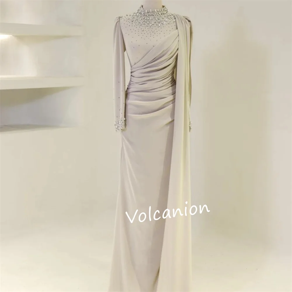 تخصيص الشيفون الطية مطرزة مستقيم الياقة العالية فساتين متوسطة الطول مناسبة مخصصة حفلة موسيقية بسيطة الكلاسيكية مطابقة