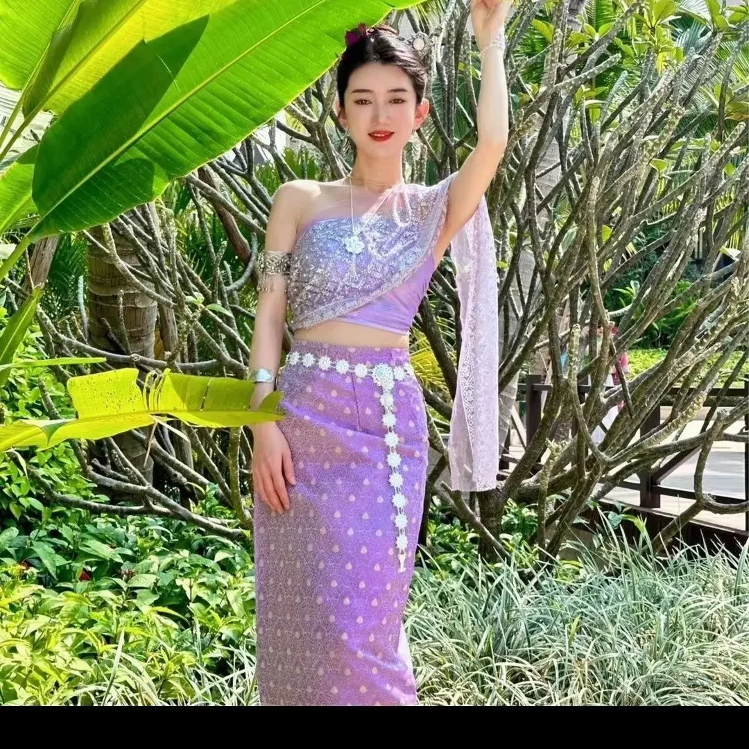 Luxury Thai women's vintage dress Thailand Traditional Clothing 5 set vietnamese dresses Slim and sexy Dai Costume N1118-1