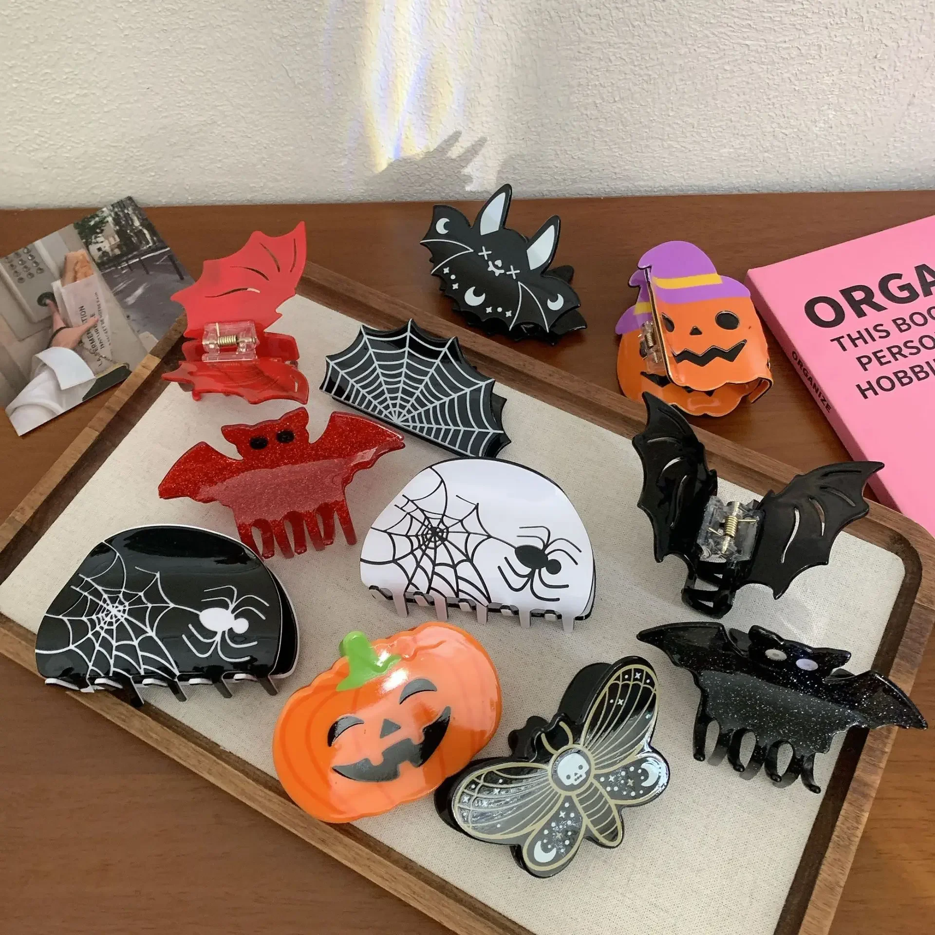 

New Halloween Funny Pumpkin Hair Claw Horror Series Spider Web Crab Hair Clip Acrylic Claw Clips for Women Girl Hair Accessories