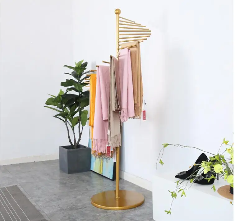 Creative scarf rack hanging scarf display shelf landing clothing store shawl collar display shelves.