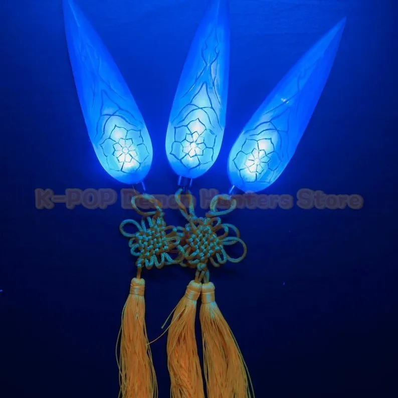 Nuovo 2025 Halloween Kpop Demon Hunters Zoey Cosplay Luci Dardo Armi Gioco di ruolo Puntelli per Ragazza Gruppo Idol Carnevale di Halloween