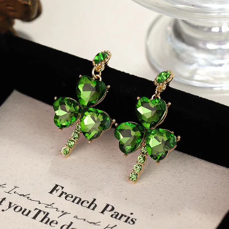 Trendy Rhinestone Three Leaf Clover Plant Pendant Earrings For Women Fashion Crystal Stud Earrings Luxury Lady Jewelry Gifts