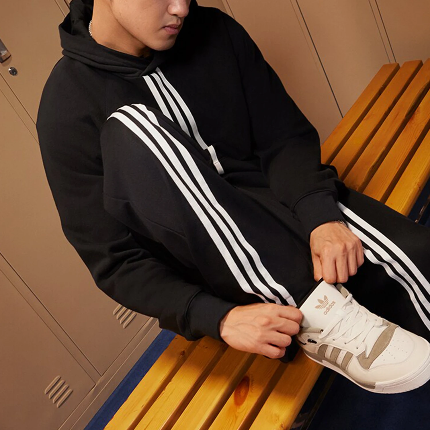 

Adidas Genuine Winter New Men's Knit Fleece Hooded Sweatshirt IP9485
