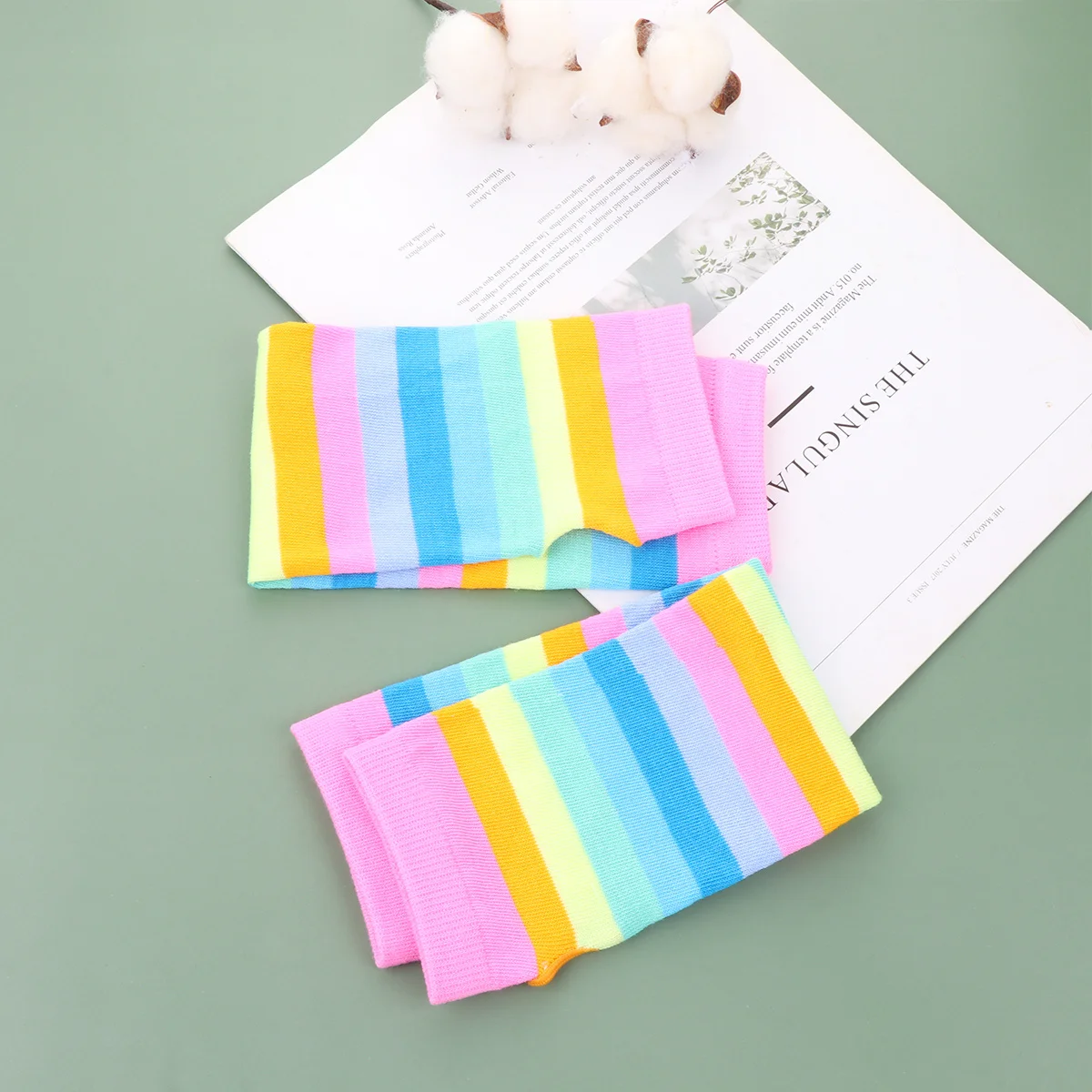 

2pcs Rainbow Color Arm Sleeves Cosplay Gloves Stretchy Stripe Cuff Elastic Arm Covers For Party Performance Dress Up Favors