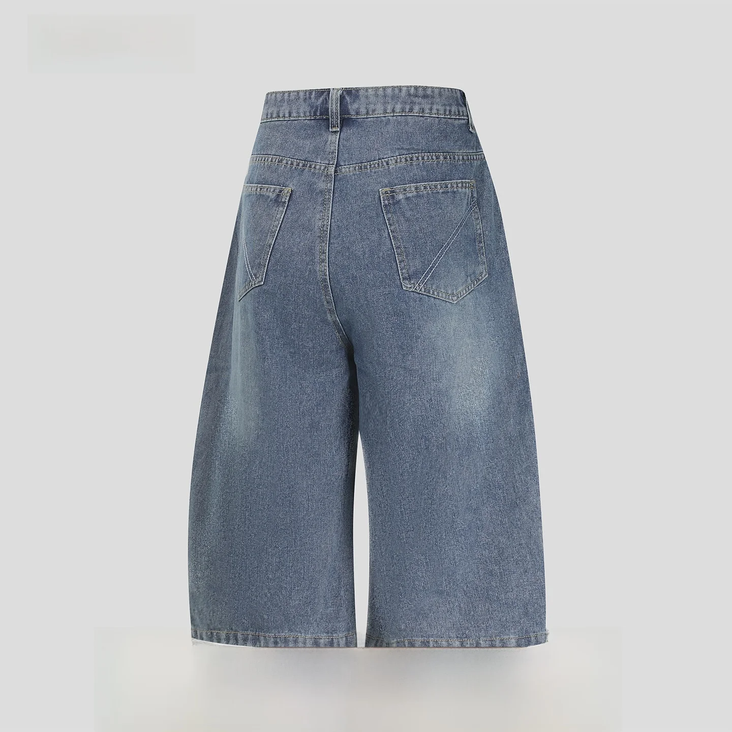 Retro American Rivet Decorated Denim Jeans Loose Wide Leg Pants for Men And Women Washed Seven-Foot Street Style Cool