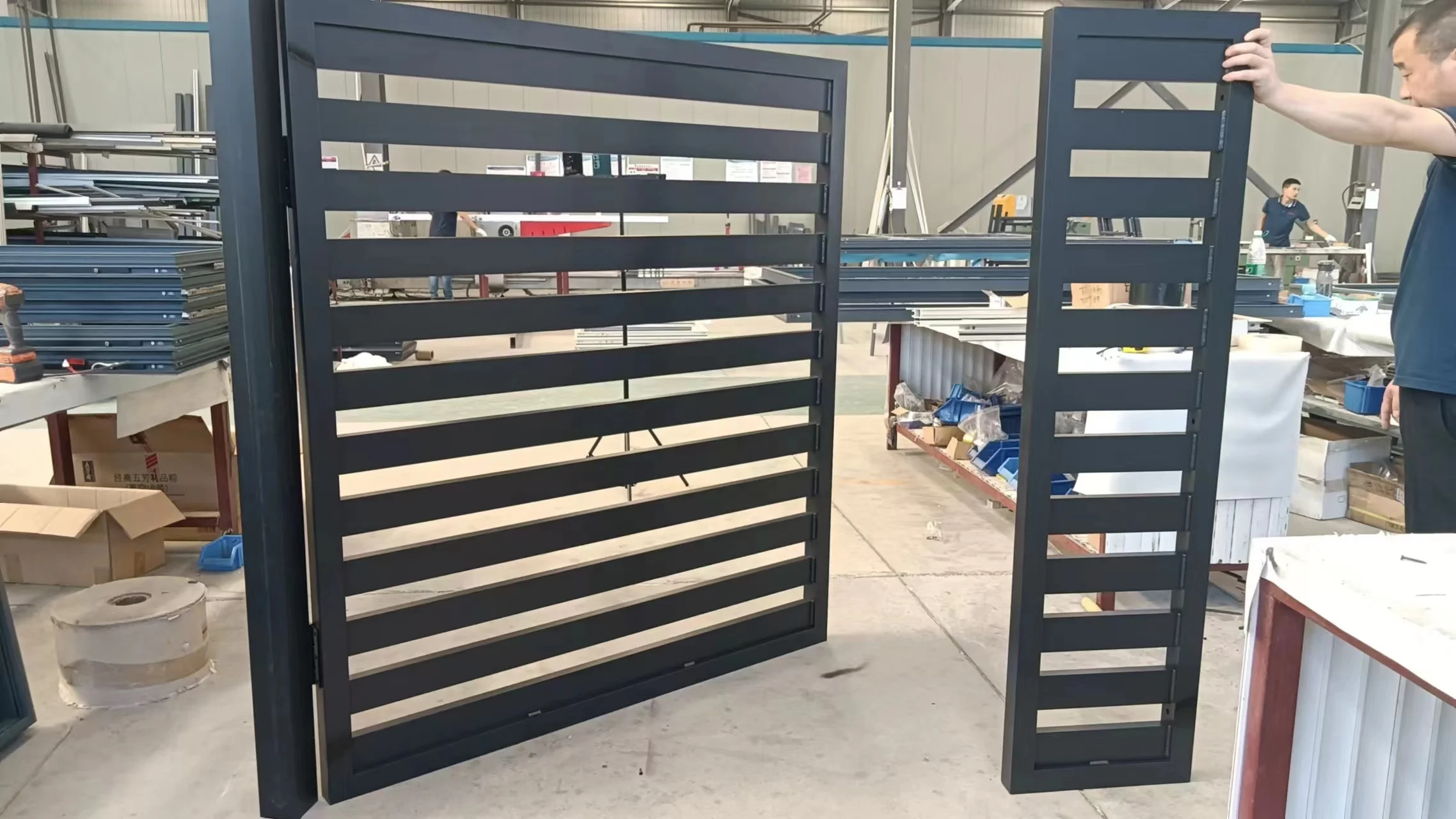 DUTRIEUX التصميم الحديث التلقائي دليل الألومنيوم الفولاذ المقاوم للصدأ سوينغ بوابة السياج باب كهربائي مع قفل النظام الذكي #2