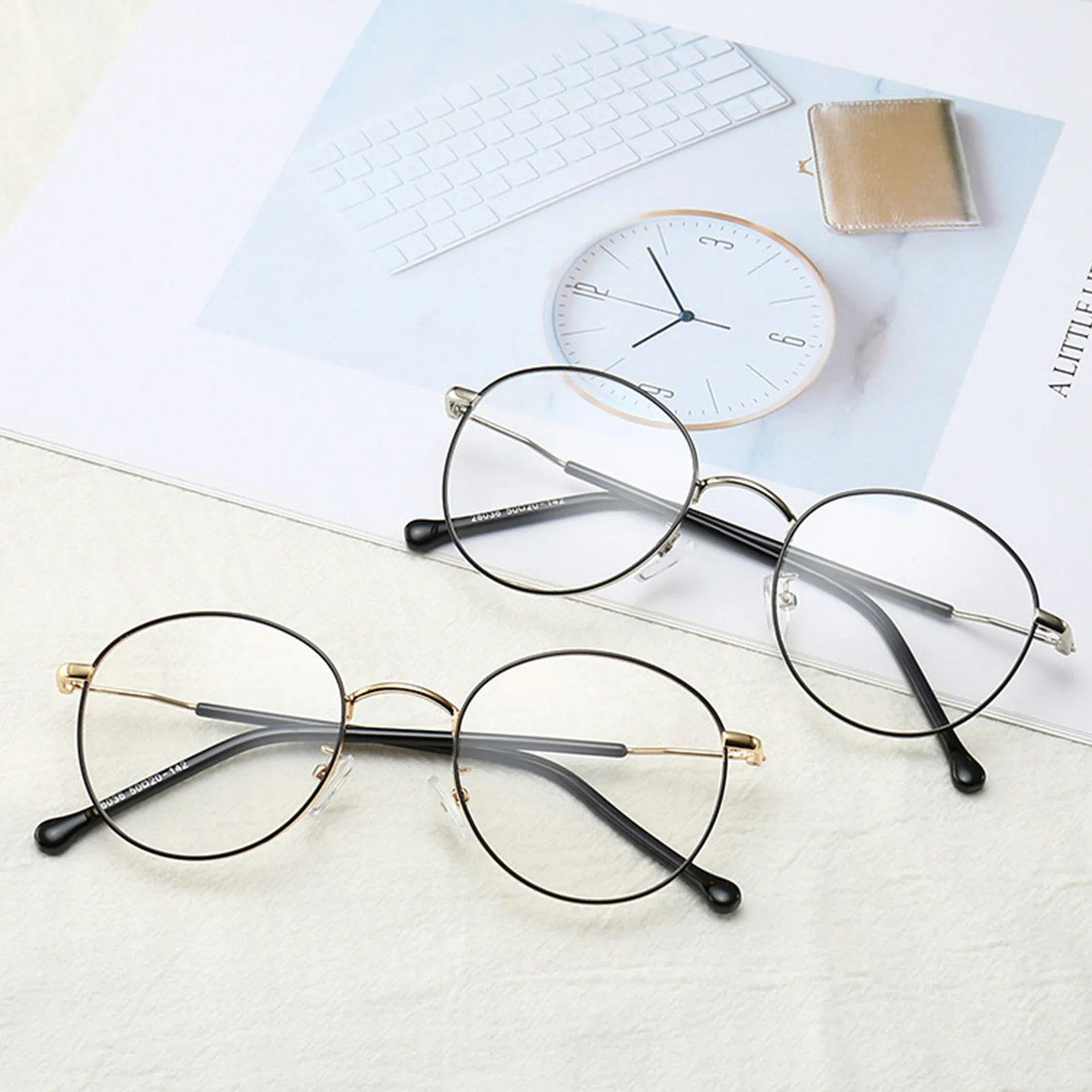 Photochromic Blue Light Blocking Glasses for Reading Vintage Round Thin Frame Flat Lens Reduce Eye Fatigue Metal Frame FS99