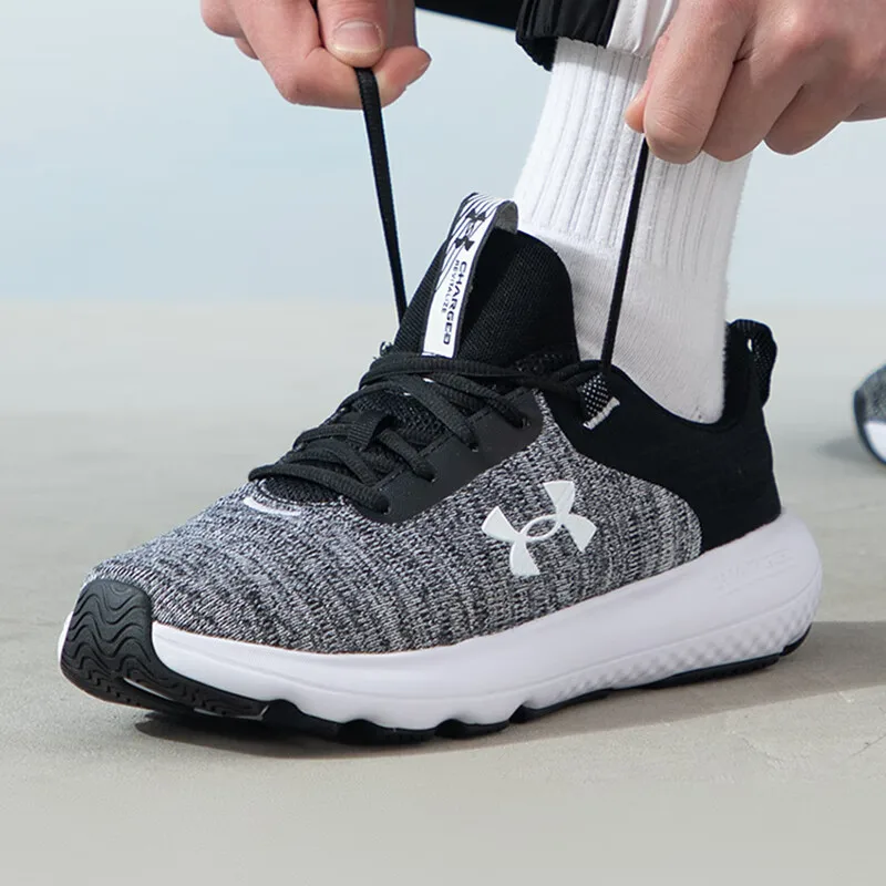 Under Armour Sapatos masculinos Novos calçados esportivos Sapatos casuais confortáveis Tênis de corrida acolchoados respiráveis 3026679 -001