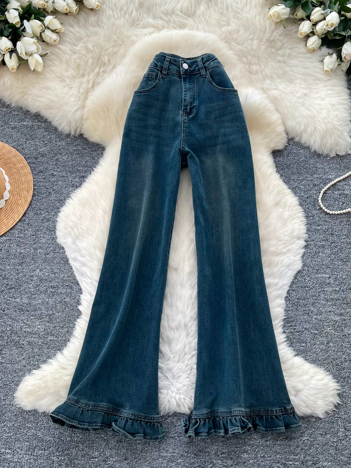 Retro High Waist Bell Bottom Jeans Women's Lace Decorated Slim Fit Micro Flared Long Pants 2026 Autumn Design American Style