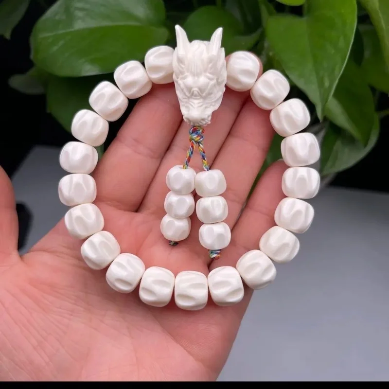 Specification 1.2 1.4 Exquisite Breeding Antlers Carved Passion Fruit Seed Bracelet with Three-Dimensional Tee