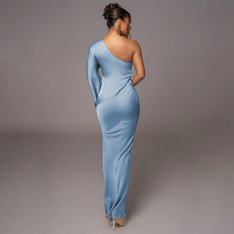 Abito aderente senza schienale con scollo asimmetrico, manica a spalla singola, nuova moda patchwork in raso sexy di vendita calda invernale