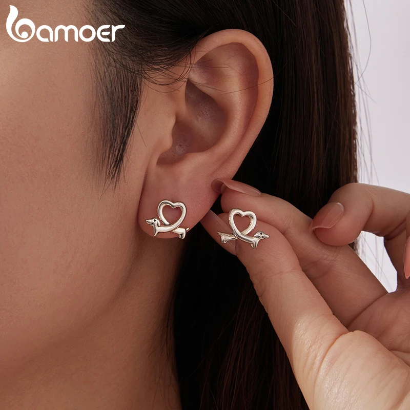 

Серьги-гвоздики BAMOER из стерлингового серебра 925 пробы с таксой, милые серьги с сердечками в виде животных для женщин и подростков, минималистичные подарки для любителей домашних животных