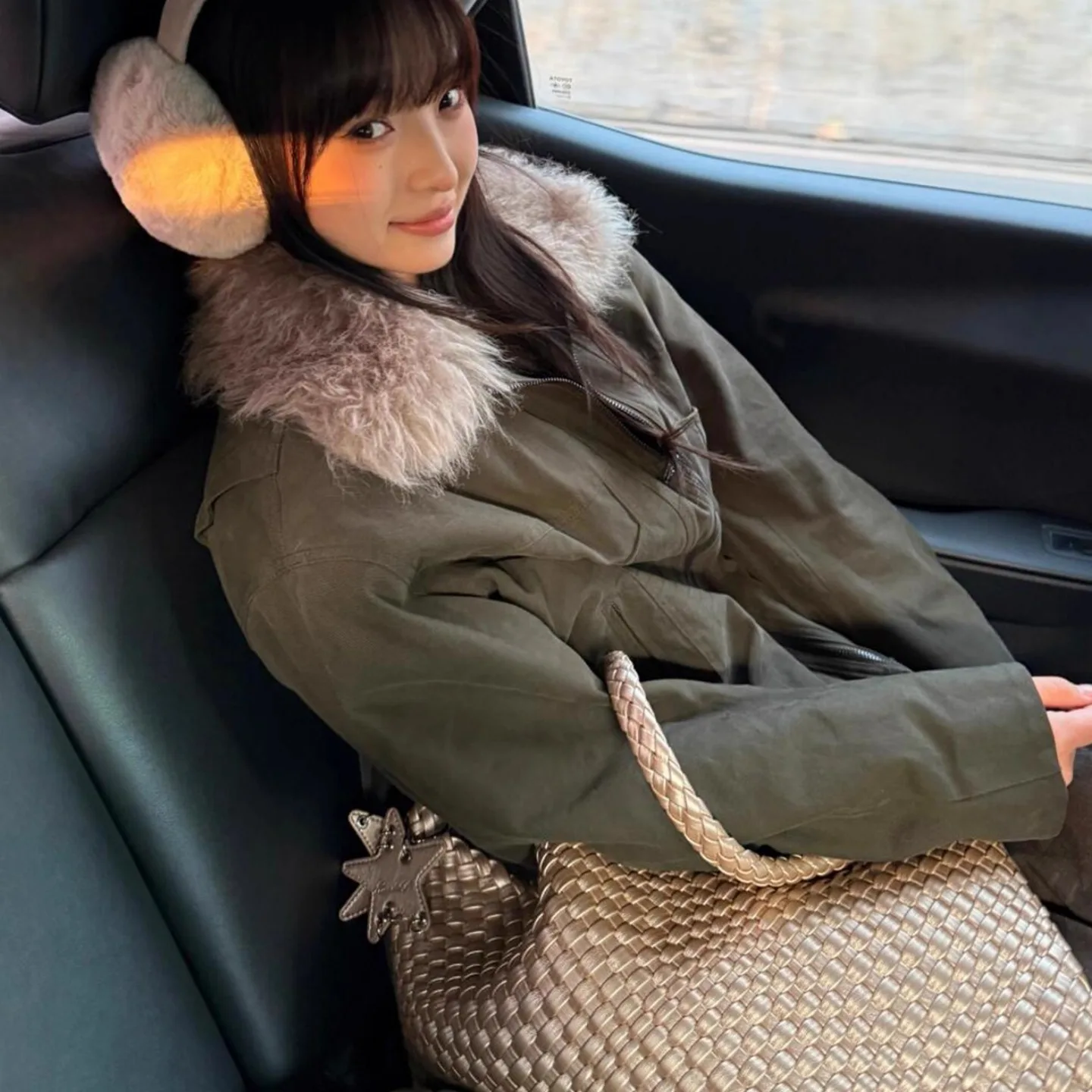 een Abbigliamento da lavoro Jaet Colletto in pelliccia rimovibile da donna Design Primavera Autunno Stagione Fibra di poliestere Casual Sle Barn Wind