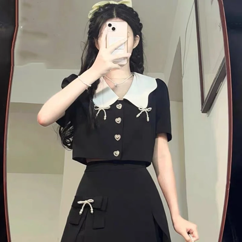 

Women's French Sweet Short Sleeve Wavy Doll Collar Suit Skirt Set Black Hepburn Style Bow Bow Blazers Split Skirt Two-piece Set