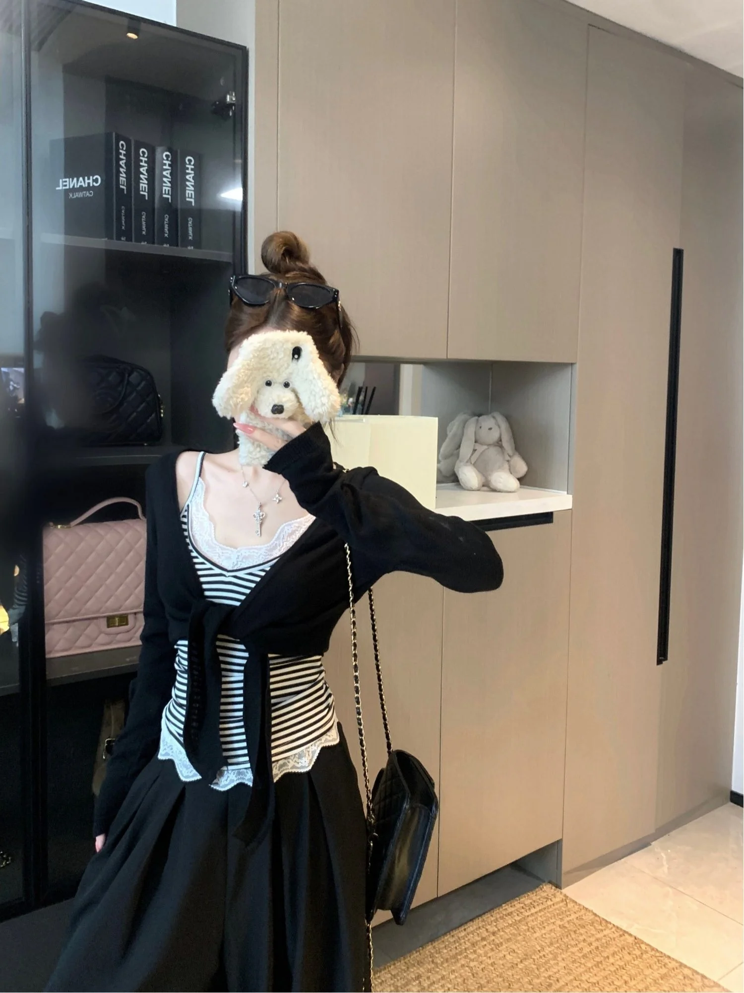 

Korean Sweet Spicy Lace Splice Top V-neck Tank Strap Women Early Spring Set Short Long Sleeve Open Cardigan Wide Leg Pants