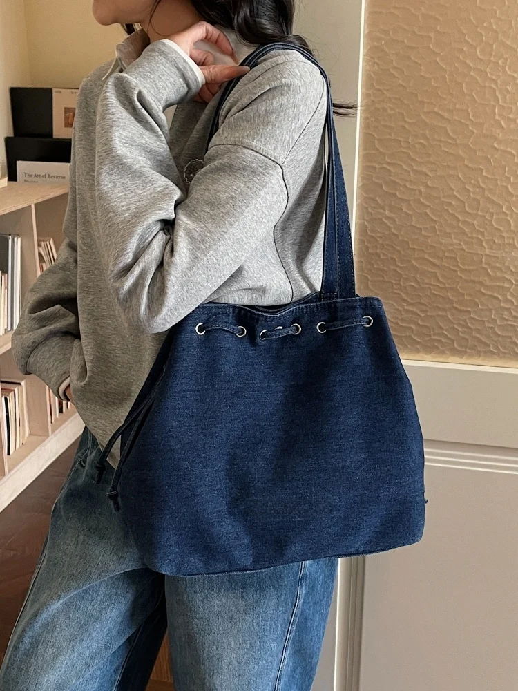 Large Capacity Denim Tote Bag Women's Spring 2026 New Style Single Shoulder Crossbody Bag for Class Student Bear Lady Brand
