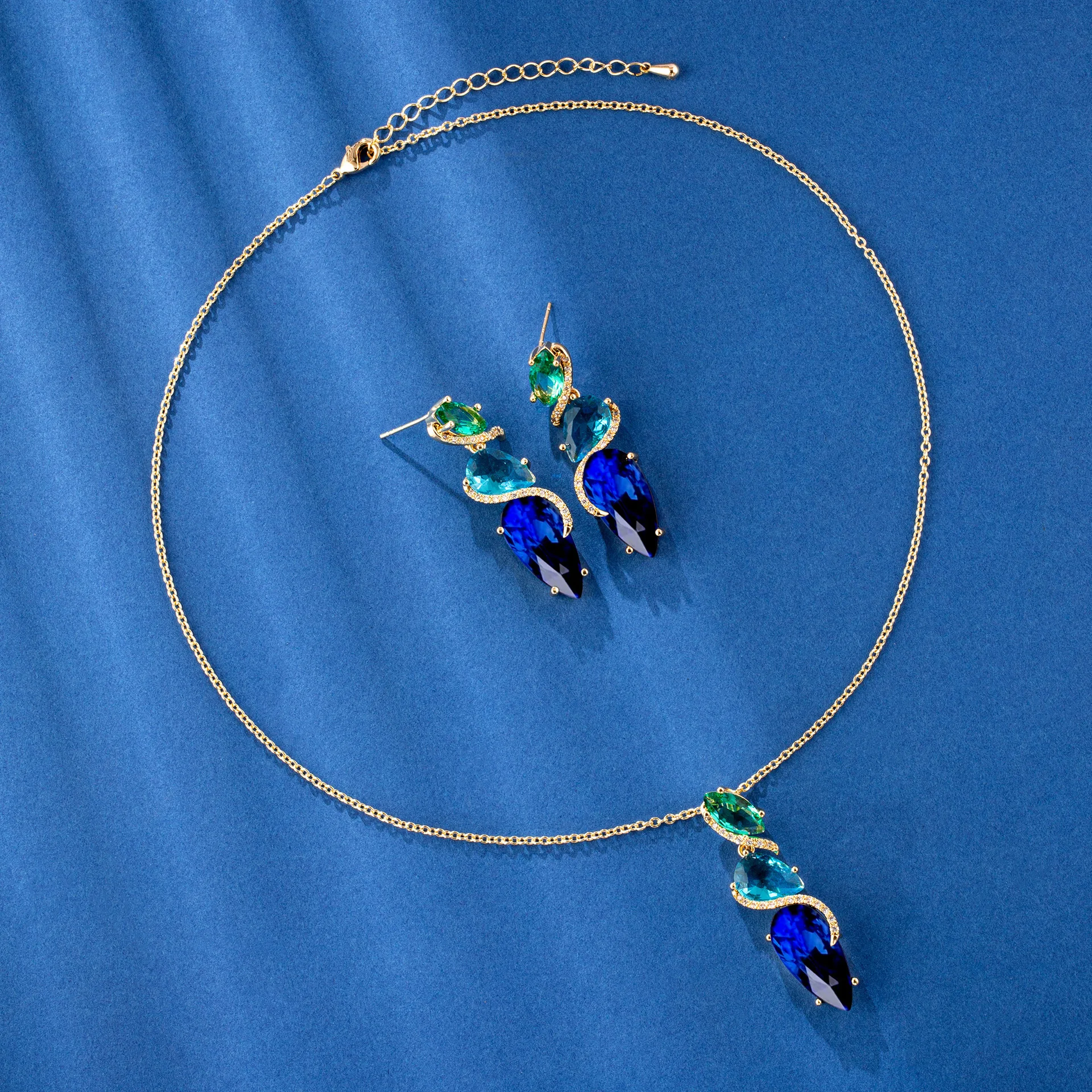 

New Dreamy Blue Gradient Contrasting Zircon Pendant Necklace Spiral Earrings Long, Slim and Versatile Accessories Women's Earrin