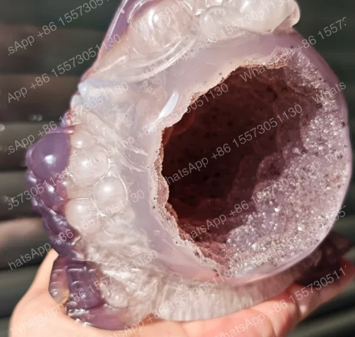 Natural agate crystal golden toad ornament, lucky town house, feng shui ornament
