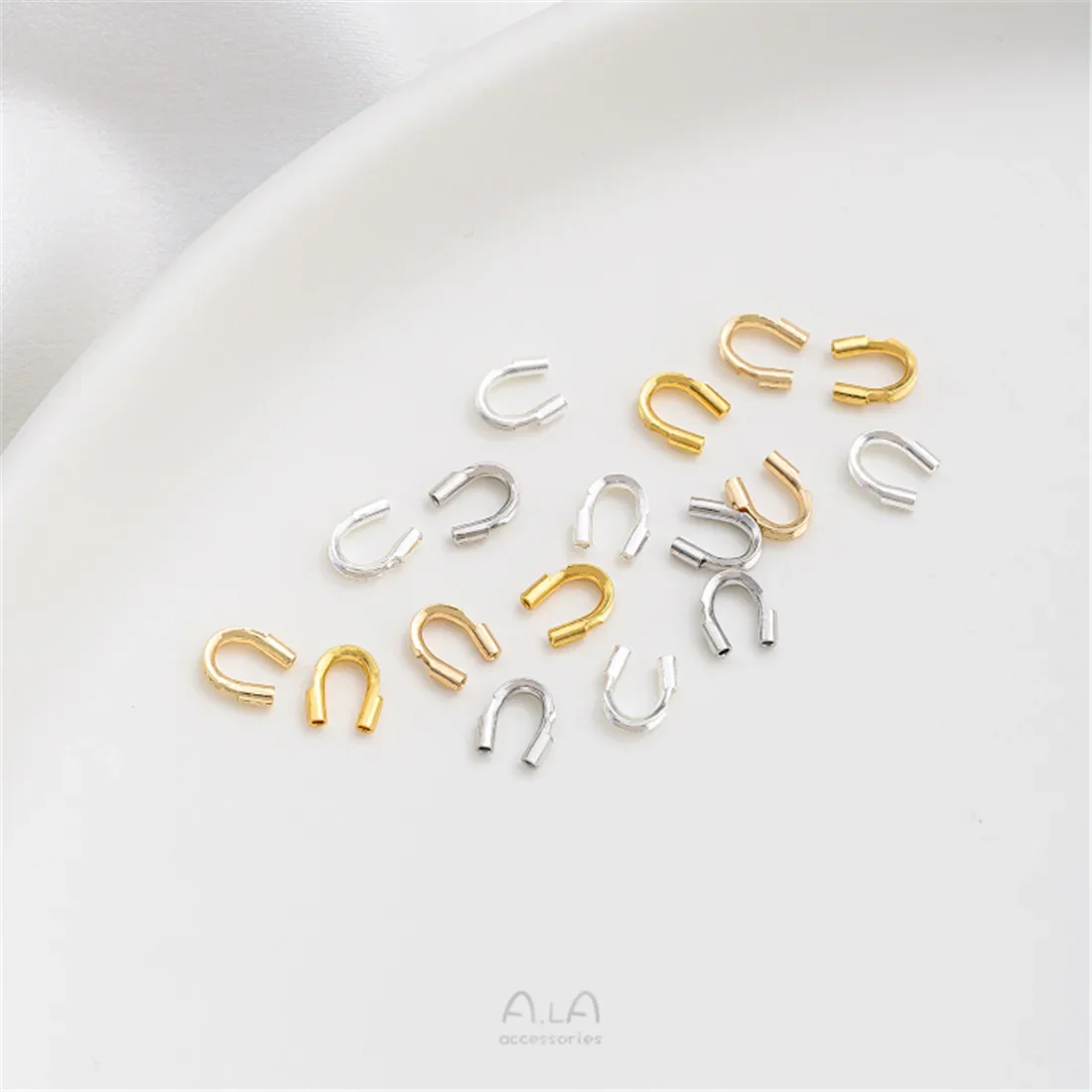 

14K Gold-coated High-quality U-shaped Horseshoe Buckle Thread Protector Buckle Beaded Steel Wire Handmade Diy Accessories