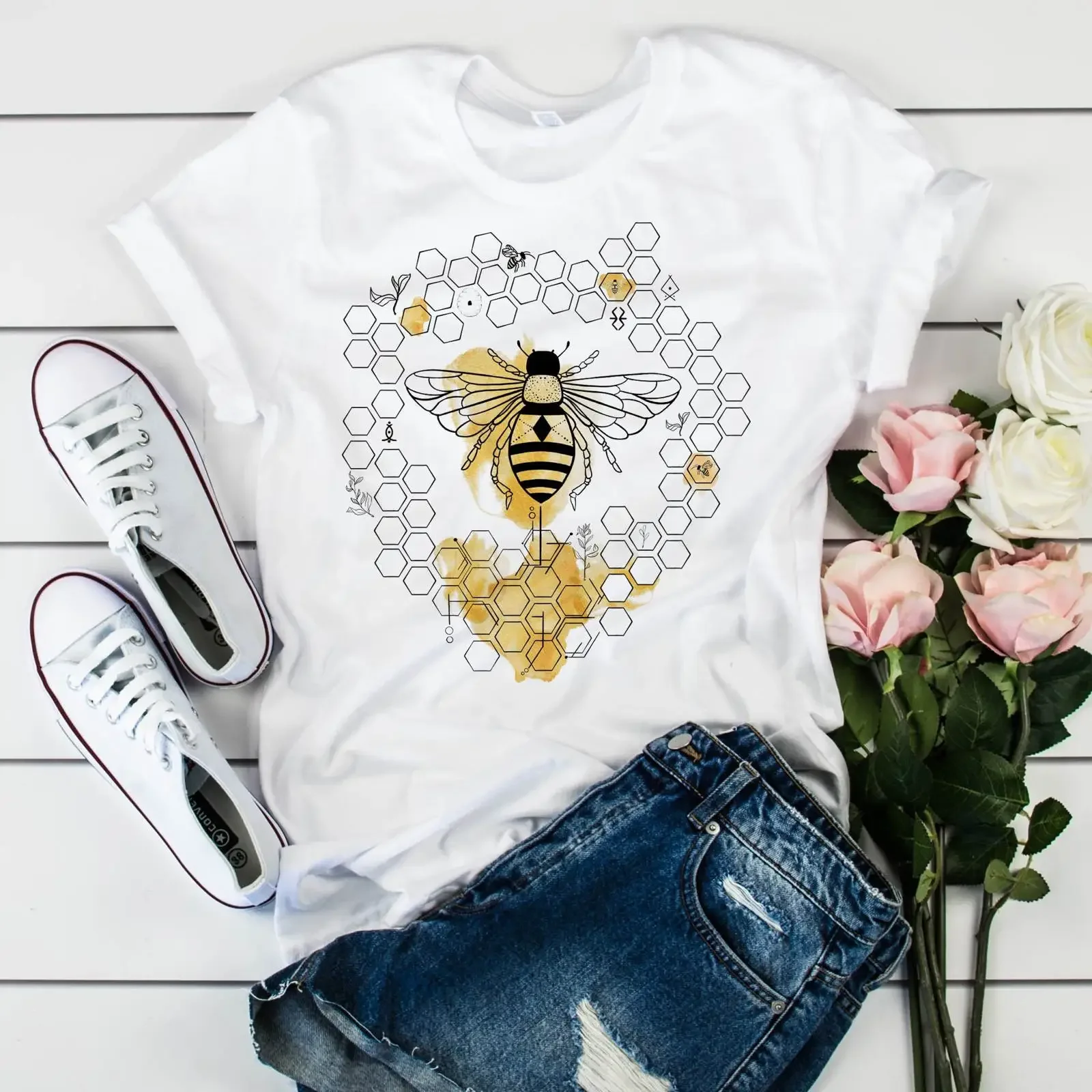 Bee t shirt for women kind Nature Vegan Bumblebee trendy summer and spring concept vintage Washed homme Soft Unisex Versatile