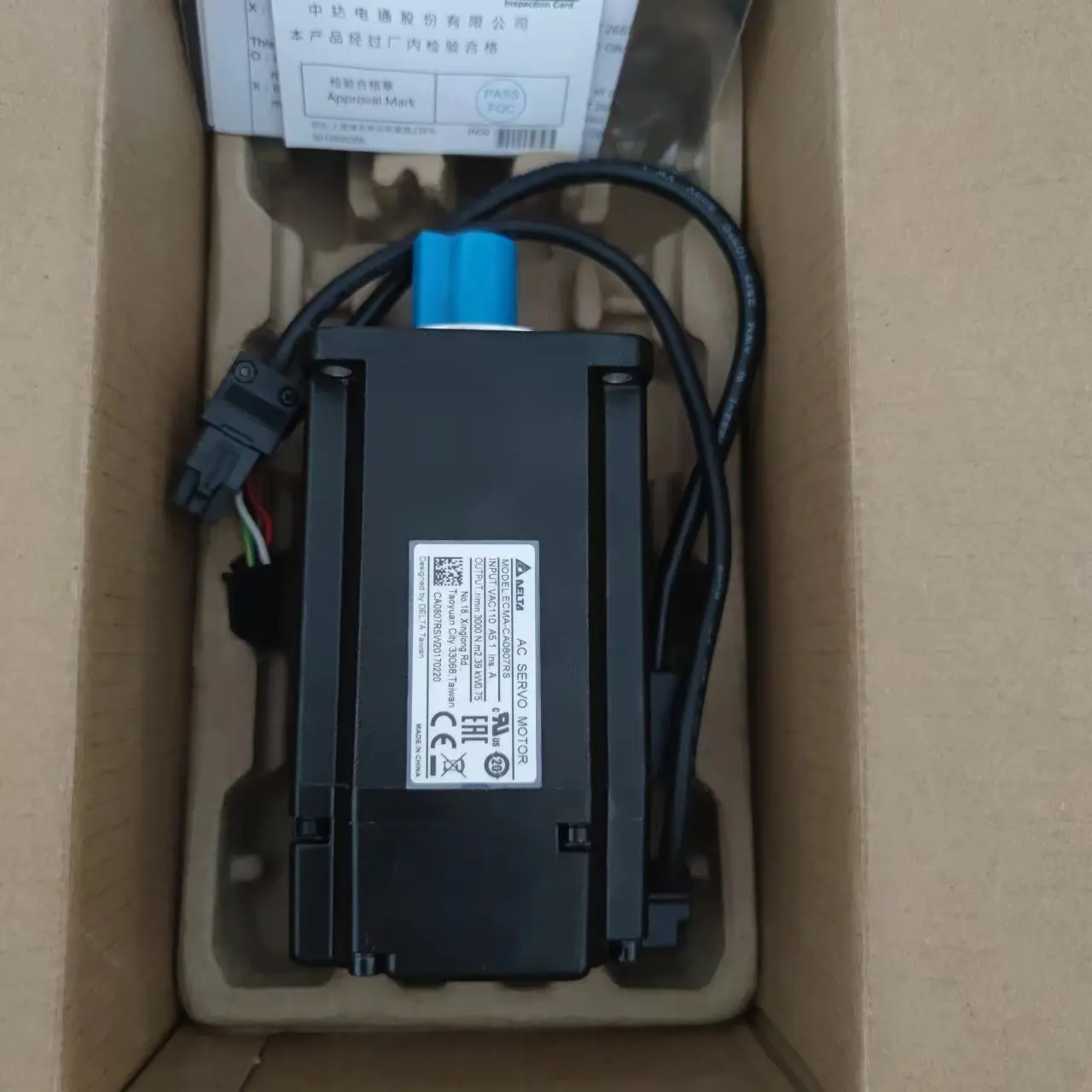 

Новая оригинальная упаковка A2 Delta 750 Вт, серводвигатель 400 Вт ECMA-CA0807RS [Мотор абсолютной ценности]
