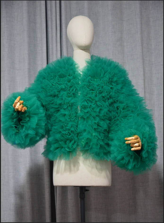 Modische Bunte Tüll-Damenjacke mit Rüschen, Voluminöse Tüll-Mädchenjacke, Tüll-Umhang für Damen in Wunschfarbe