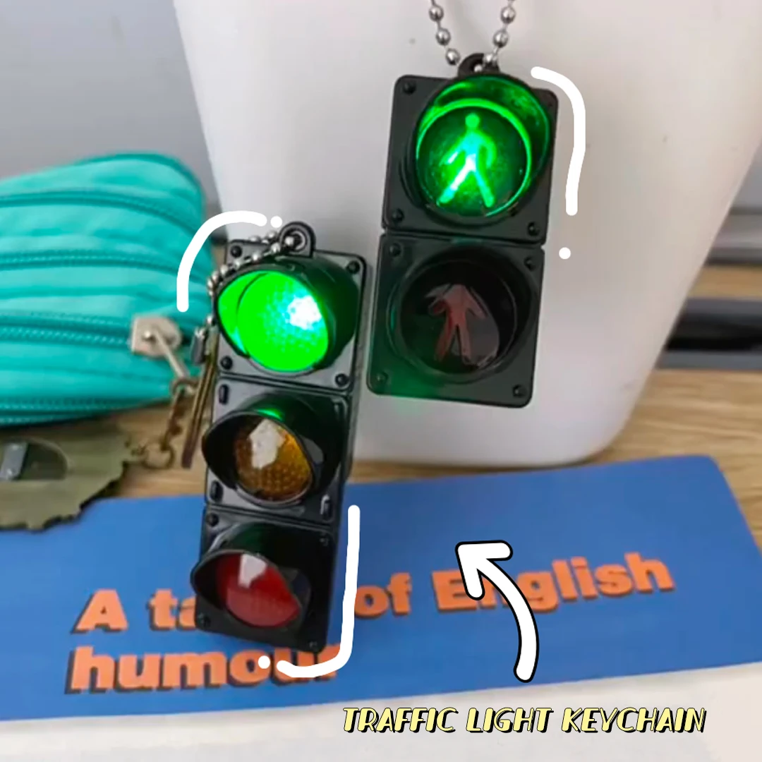 3D Traffic Light Keychain Light LED Luminous Keyring Glowing Charms Bag Pendant Funny Creative Key Ring