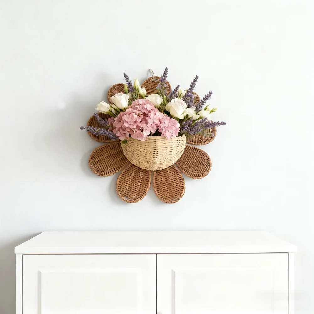 Sunflower Shaped Rattan Wall Basket Boho Hand-Woven Wall Hanging Organizer for Keys Plants Home Decorative Storage Basket 1pc