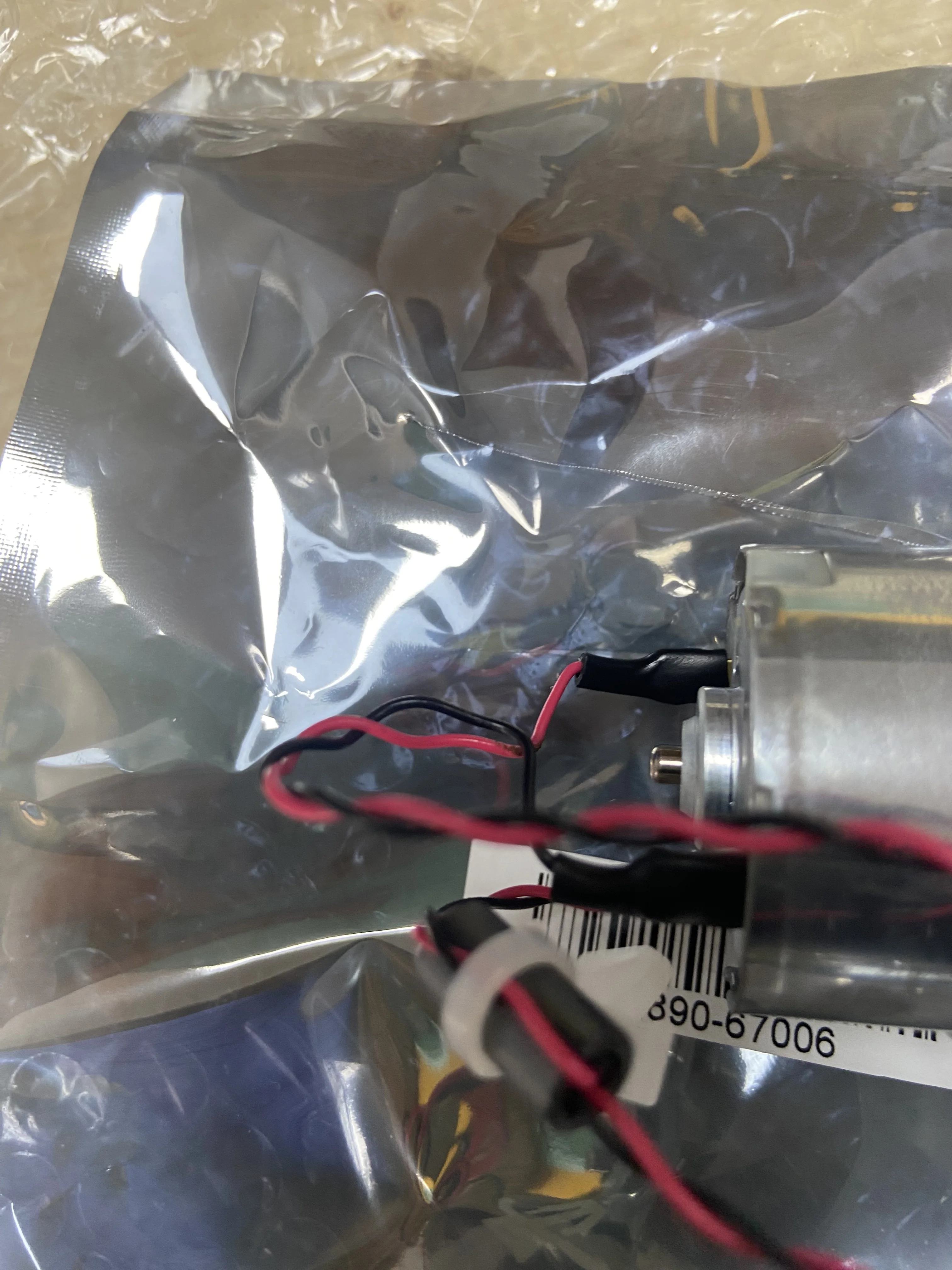 

Original New CQ890-67006 Carriage Motor FOR HP DesignJet T120 T520 T730 T830 CQ890-60092 F9A30-67063 plotter parts