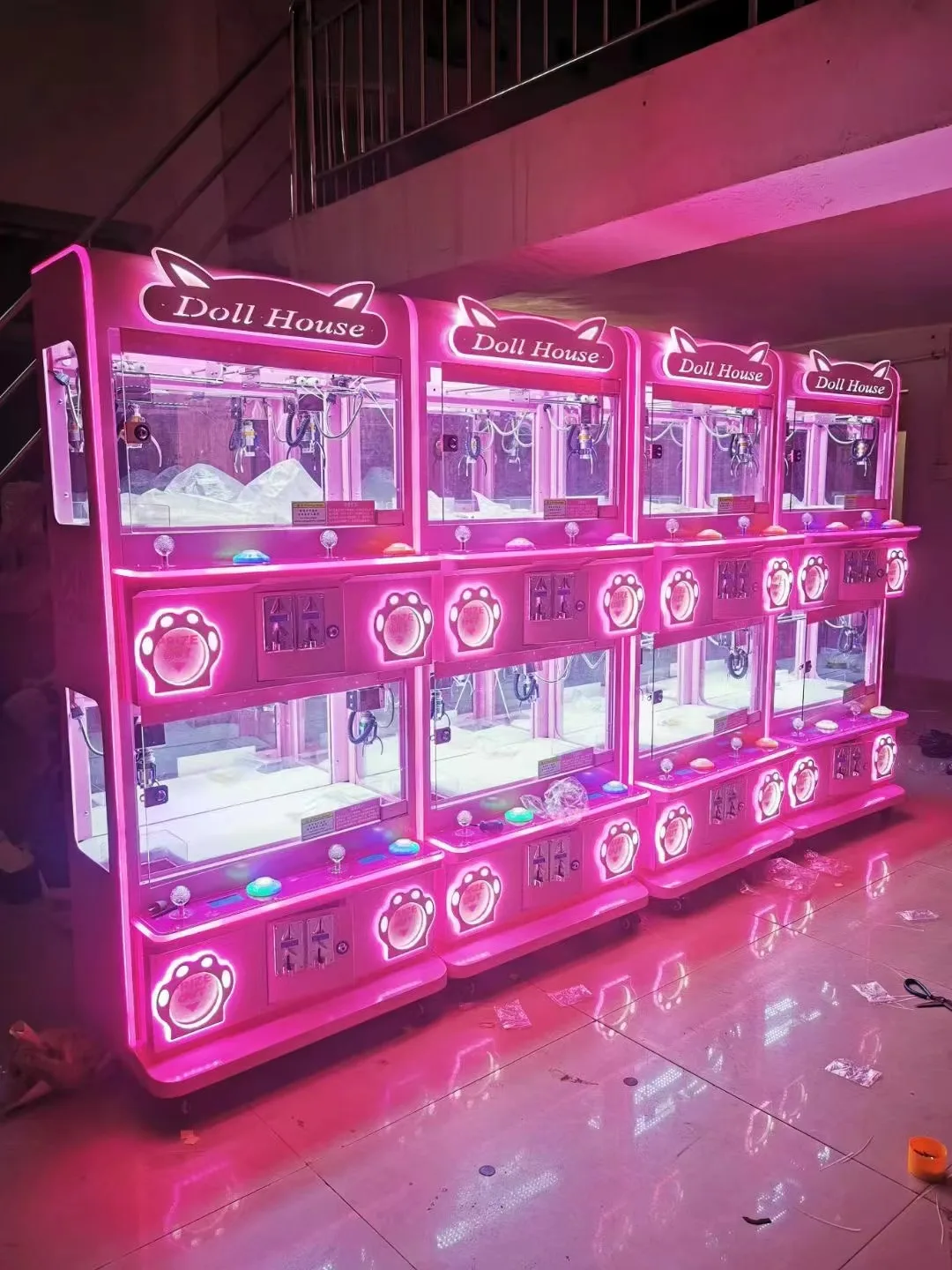 Coin-Operated Double-Layer Claw Toy Crane Double Layer Arcade Prize Machine with Automated Vending Function