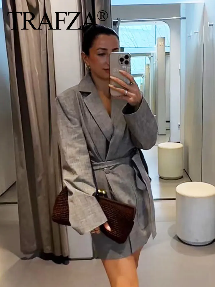 

TRAFZA Female Spring Set Grey Turn-Down Collar Long Sleeves Belt Decoration Single Deduction Blazers+Mid Waist Pocket Shorts