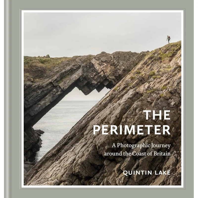 

The Perimeter Lake Quintin Hutchinson Heinemann 9781529154450 Book