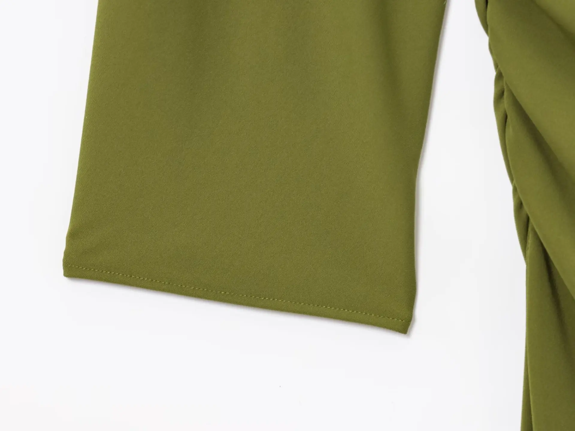 فستان نسائي قصير مطوي بكتف واحد غير متماثل مزين مجوف لربيع وصيف ملابس نسائية جديدة